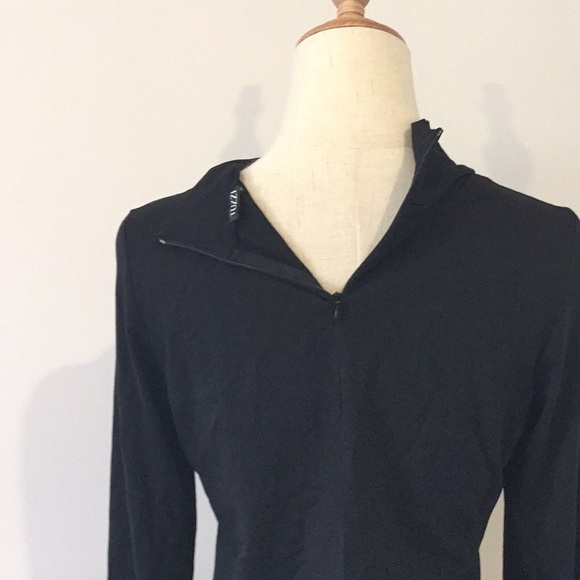 🌟🌟 HOST PICK 🌟🌟Tuzzi   black detailed high neck top - Picture 7 of 7